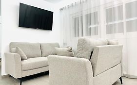 Avakian Suite Valencia